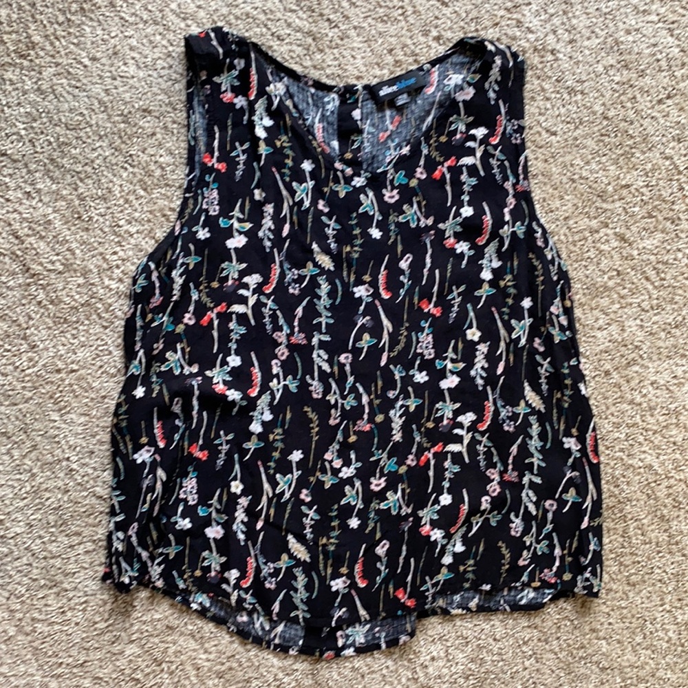 Stitchfix Alice Blue sleeveless top